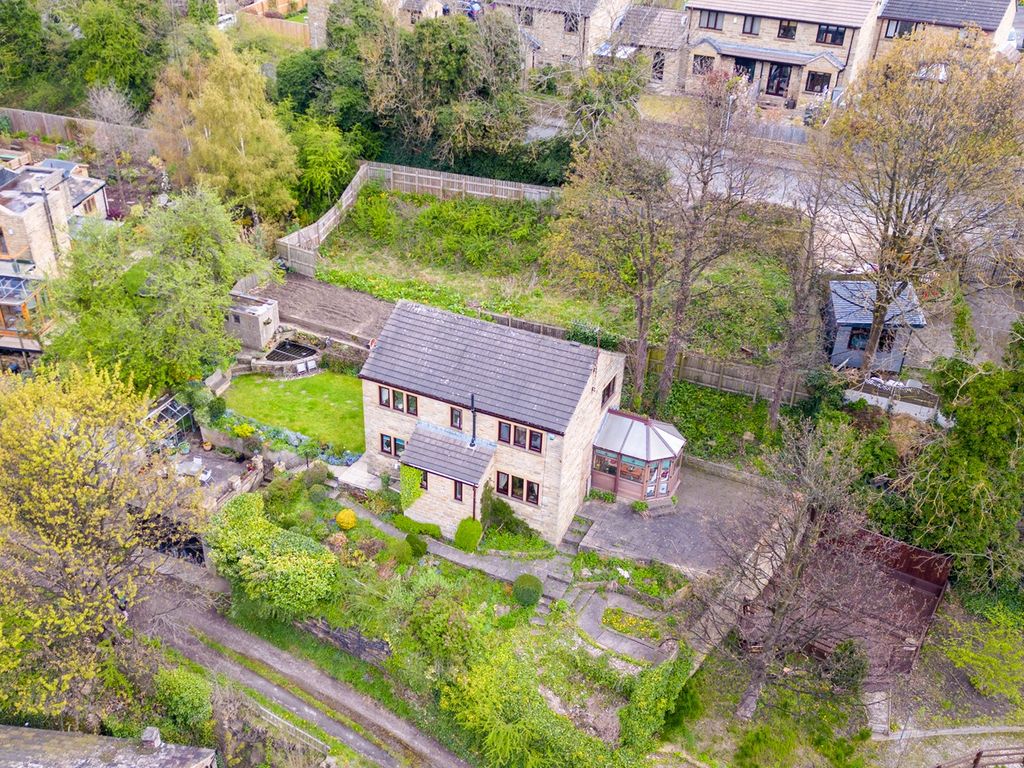 4 bed detached house for sale in Mount Pleasant Lane, Fenay Bridge