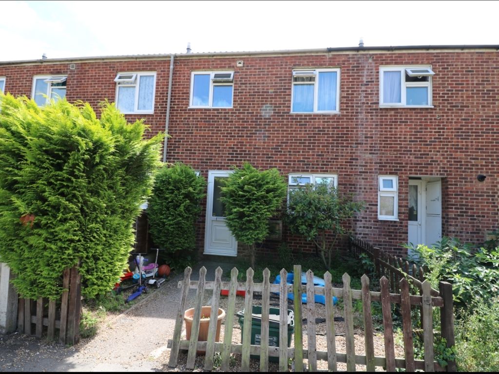 3 bed terraced house for sale in Wessex Close, Ilford IG3 Zoopla