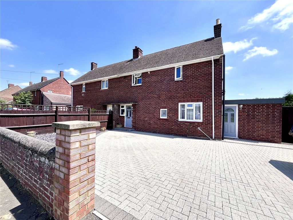 3 bed semidetached house for sale in Townsend, Woodford Halse