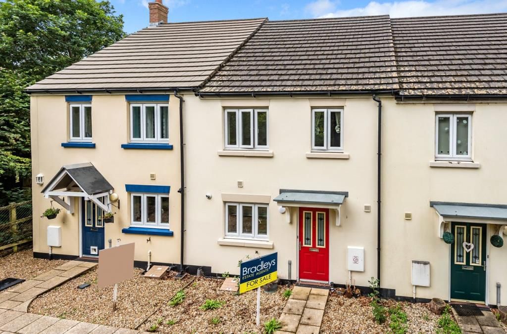 3 bed terraced house for sale in Hooper Close, Hatherleigh, Okehampton