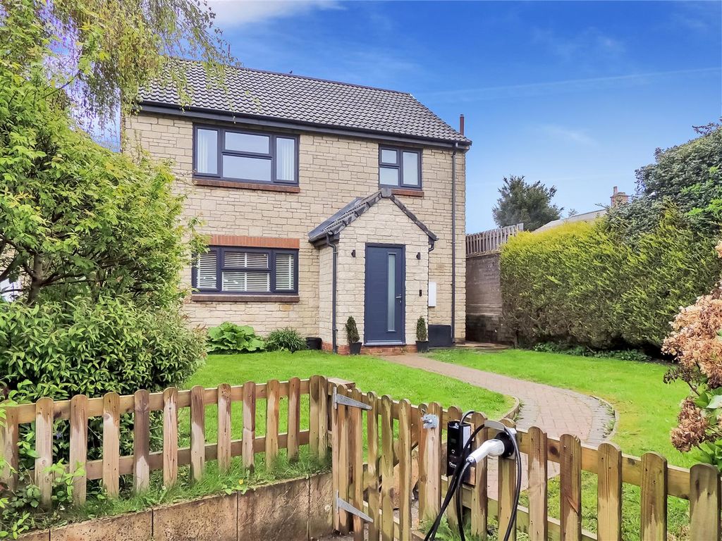 4 bed detached house for sale in High Street, High Littleton, Bristol