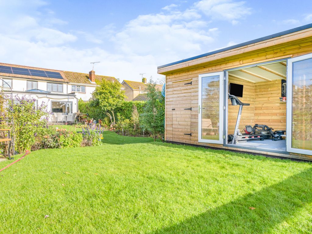 3 bed semidetached house for sale in Hill View Road, Braishfield