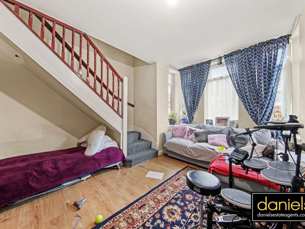 St Johns Avenue, Harlesden, London NW10