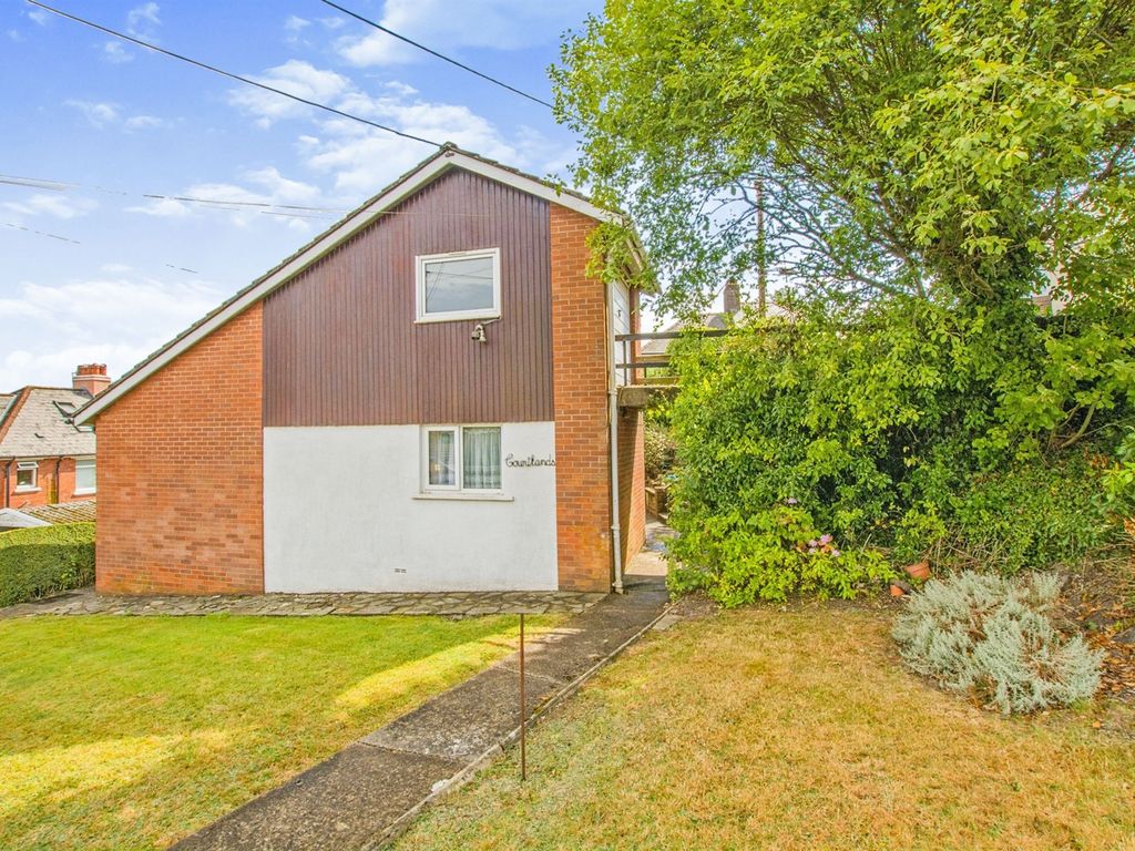 2 bed detached bungalow for sale in Maesderwen Crescent, Pontymoile