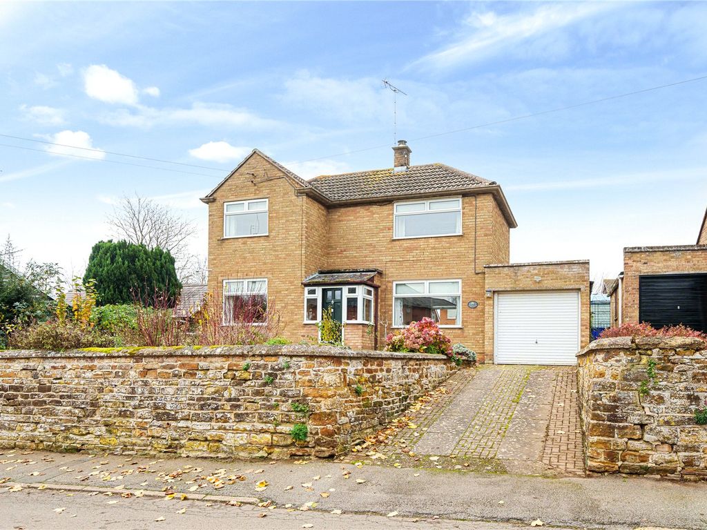 3 bed detached house for sale in Church Lane, Kislingbury