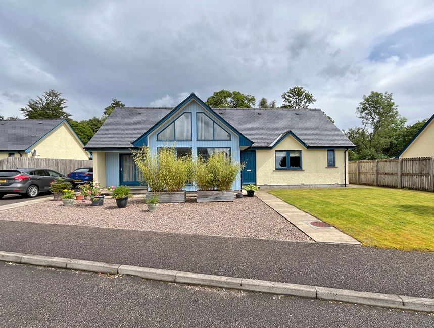 3 bed detached bungalow for sale in Burnside, Spean Bridge PH34, £