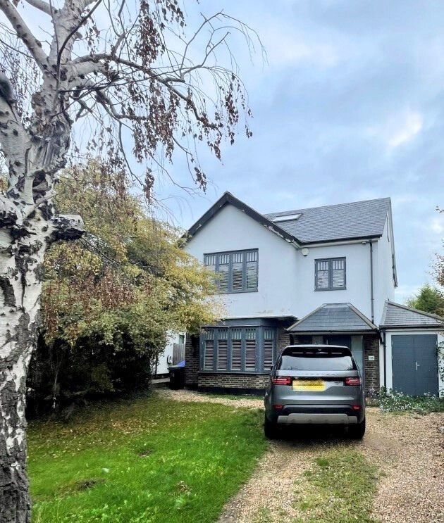 5 bed detached house for sale in Grand Drive, London SW20, £1,600,000