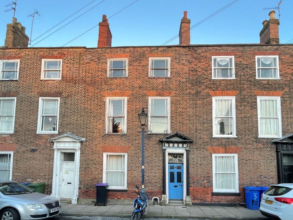 6 bed terraced house for sale in 9 Witham Place, Boston, Lincolnshire