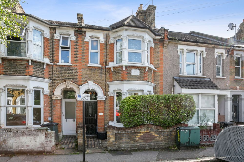 3 bed terraced house for sale in Park Grove Road, Leytonstone E11 Zoopla