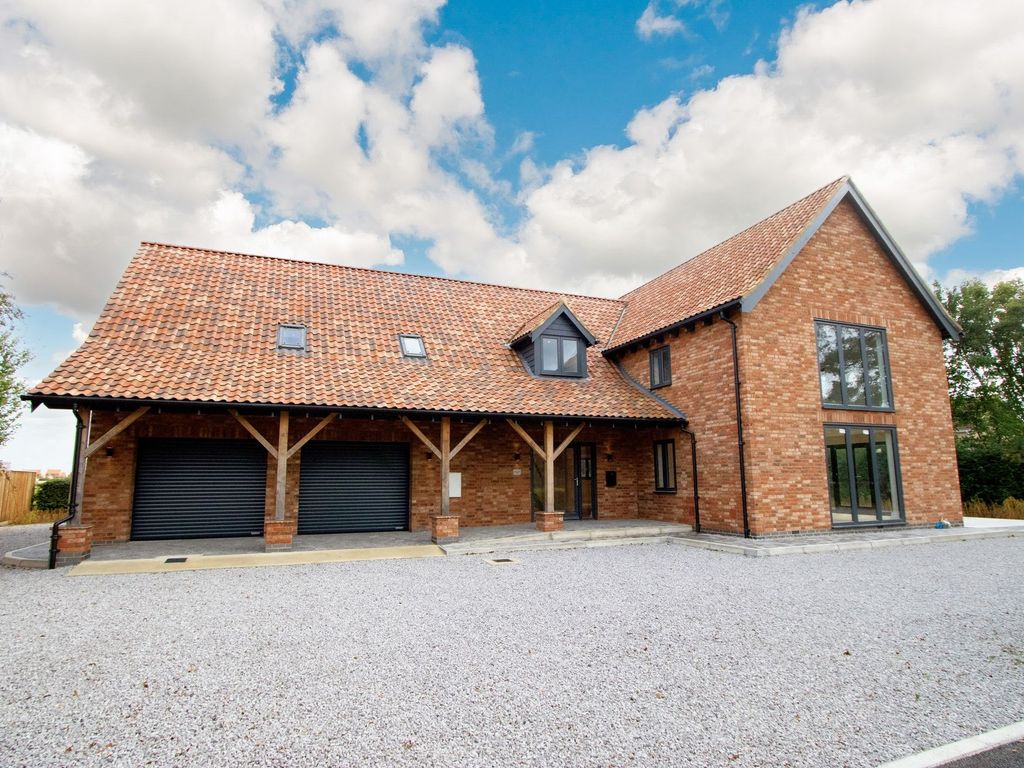 5 bed detached house for sale in Gull Lane, Leverington PE13, £875,000