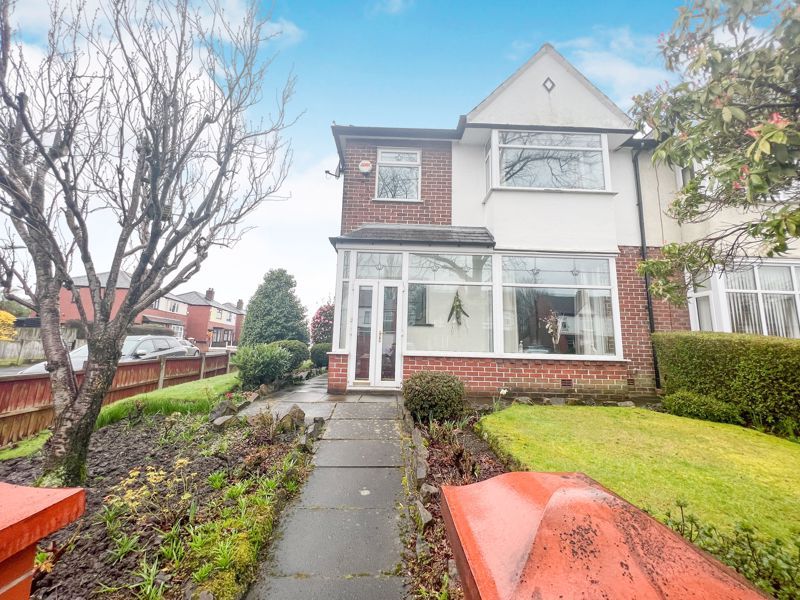 3 bed semidetached house for sale in Crompton Way, Bolton BL2 Zoopla
