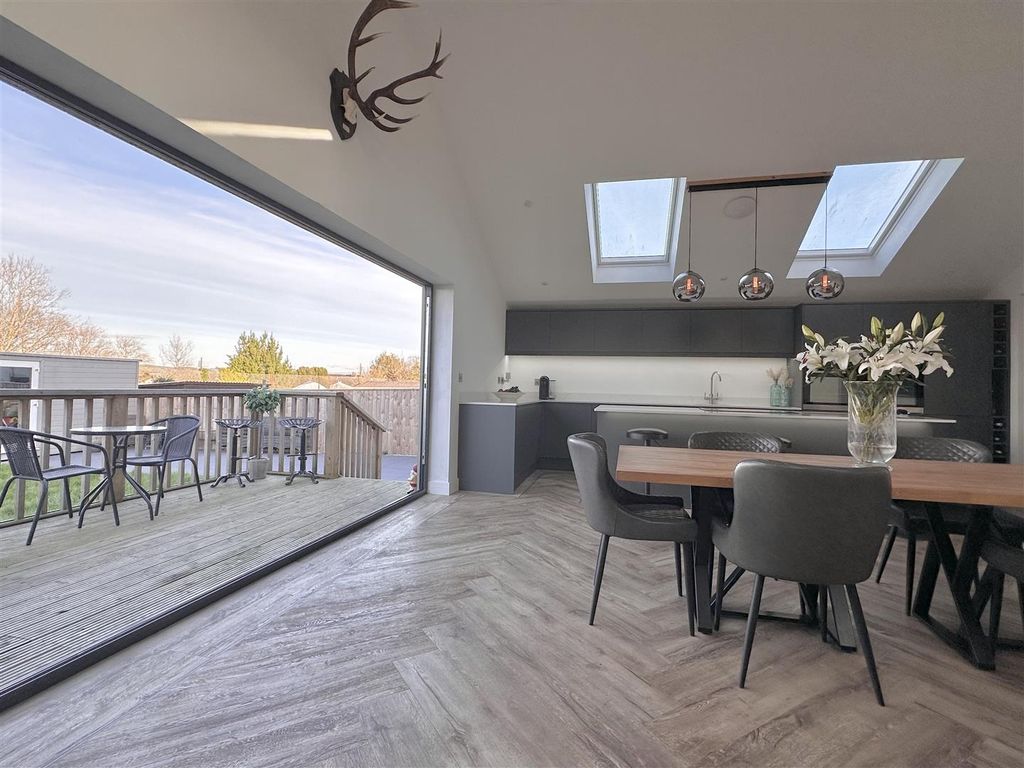 3 bed bungalow for sale in Home Farm Road, Fremington, Barnstaple EX31