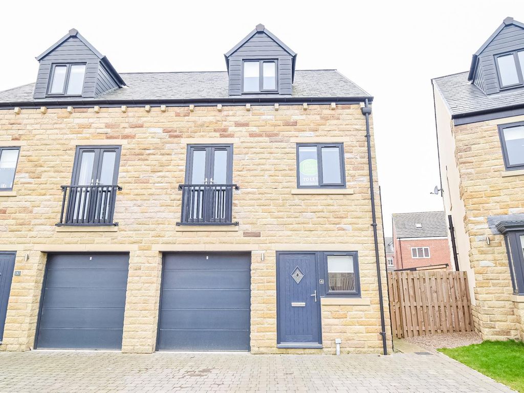 New home, 4 bed semidetached house for sale in Horbury View, Ossett