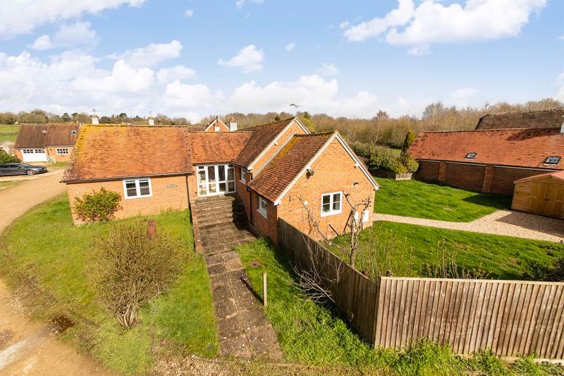 3 bed semidetached house for sale in The Old Dairy, Sunningwell