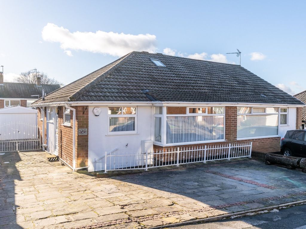 2 bed bungalow for sale in Kirkwood Grove, Cookridge, Leeds LS16, £