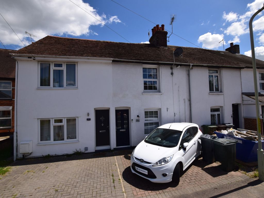 2 bed terraced house for sale in Mead Road, Willesborough, Ashford TN24