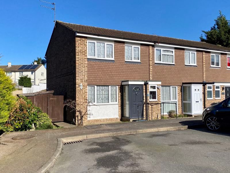 3 bed terraced house for sale in The Wrens, Harlow CM19 Zoopla
