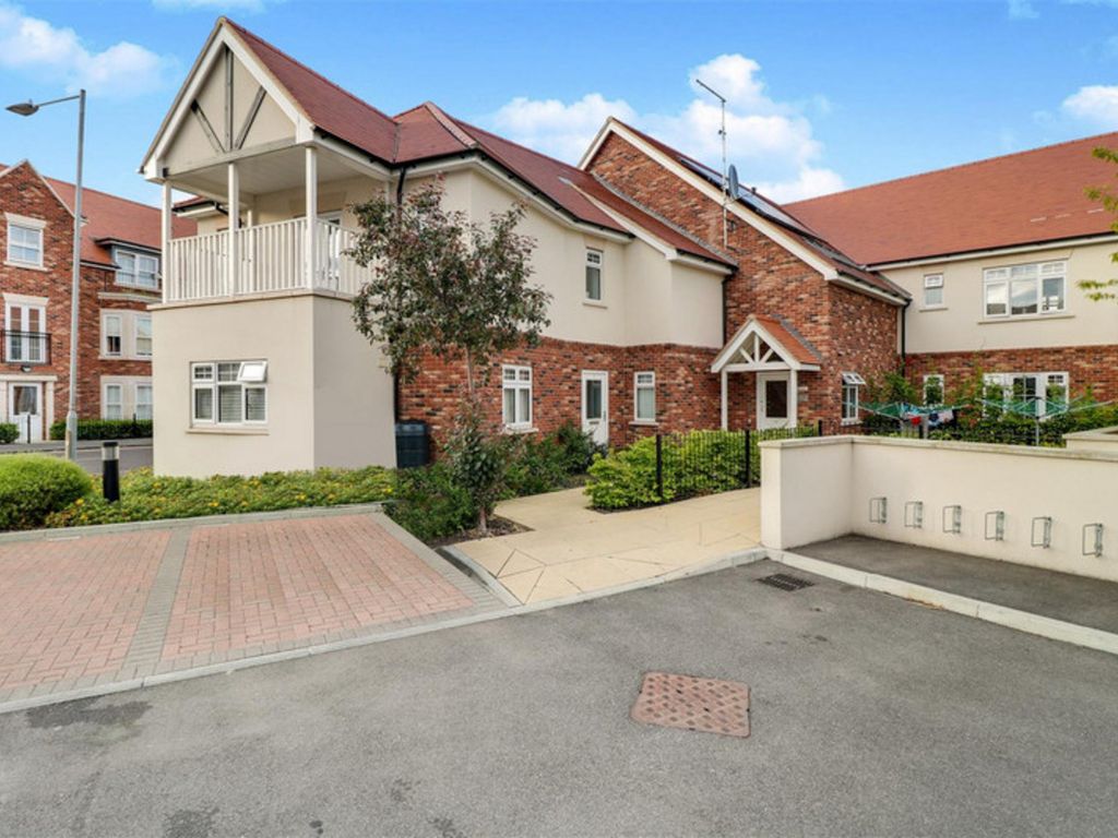 2 bed flat for sale in Nelson Road, LeighOnSea SS9 Zoopla