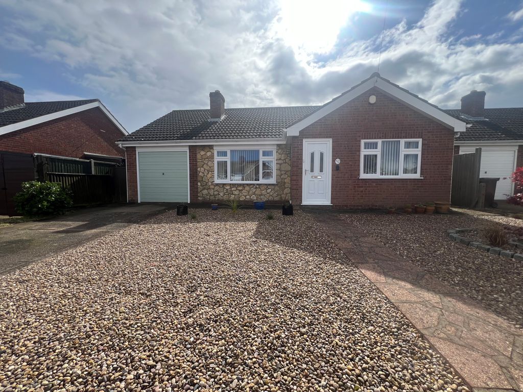 2 bed detached bungalow for sale in Hebden Moor Way, North Hykeham LN6