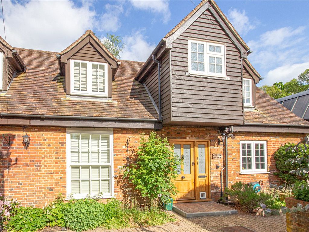 2 bed terraced house for sale in Digswell House Mews, Welwyn Garden