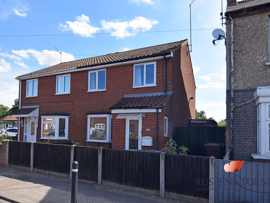 3 bed semidetached house for sale in Gayton Road, King's Lynn PE30