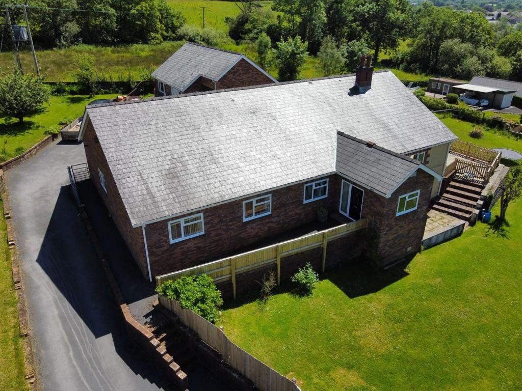 5 bed bungalow for sale in Kings Road, Llandybie, Ammanford SA18 Zoopla