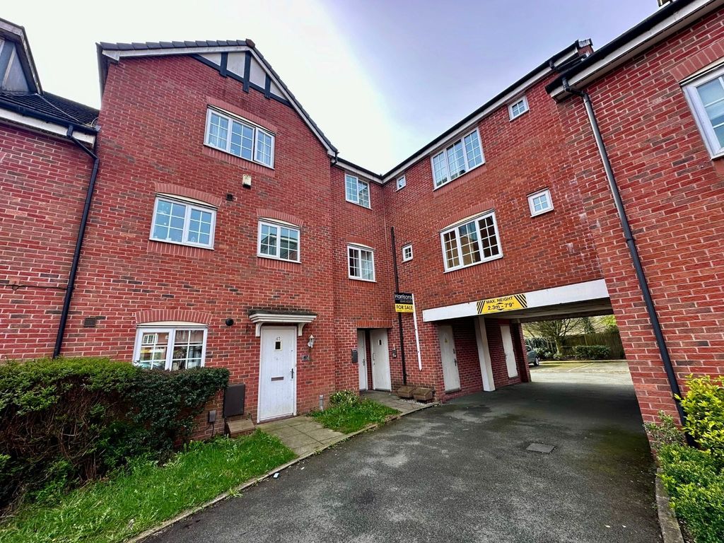 1 bed flat for sale in Reed Close, Farnworth, Bolton BL4, £75,000 Zoopla