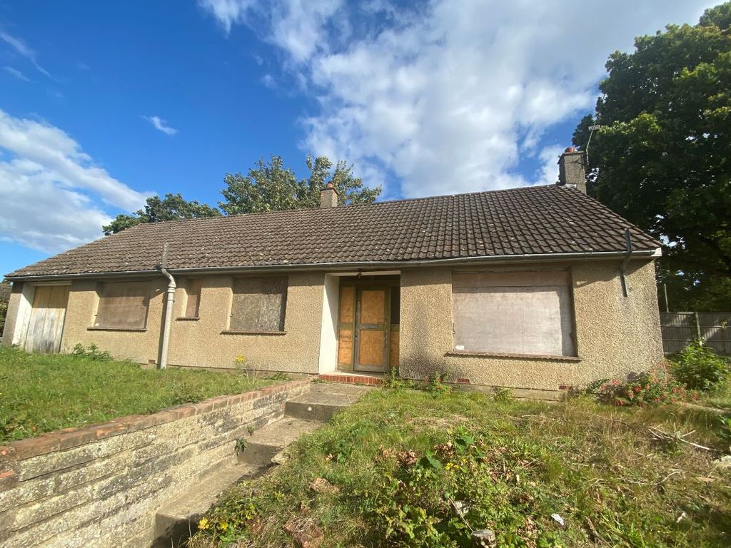 3 bed bungalow for sale in 17A Sandy Lane, Church Crookham, Fleet