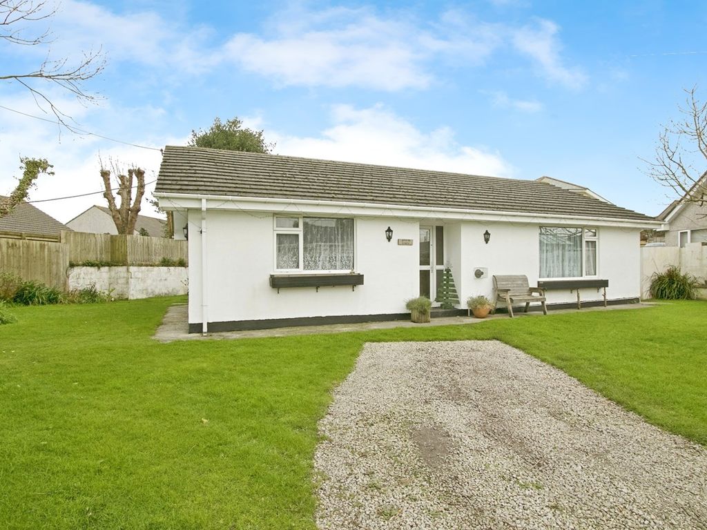 3 bed detached house for sale in South Downs, Redruth TR15, £300,000