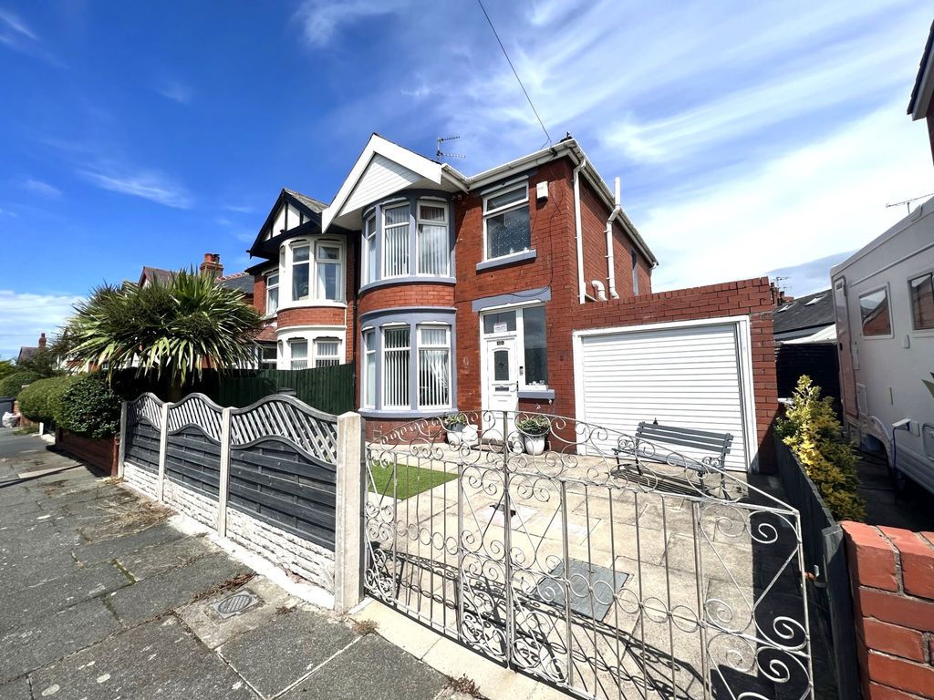 2 bed semidetached house for sale in Mather Street, Layton FY3 Zoopla