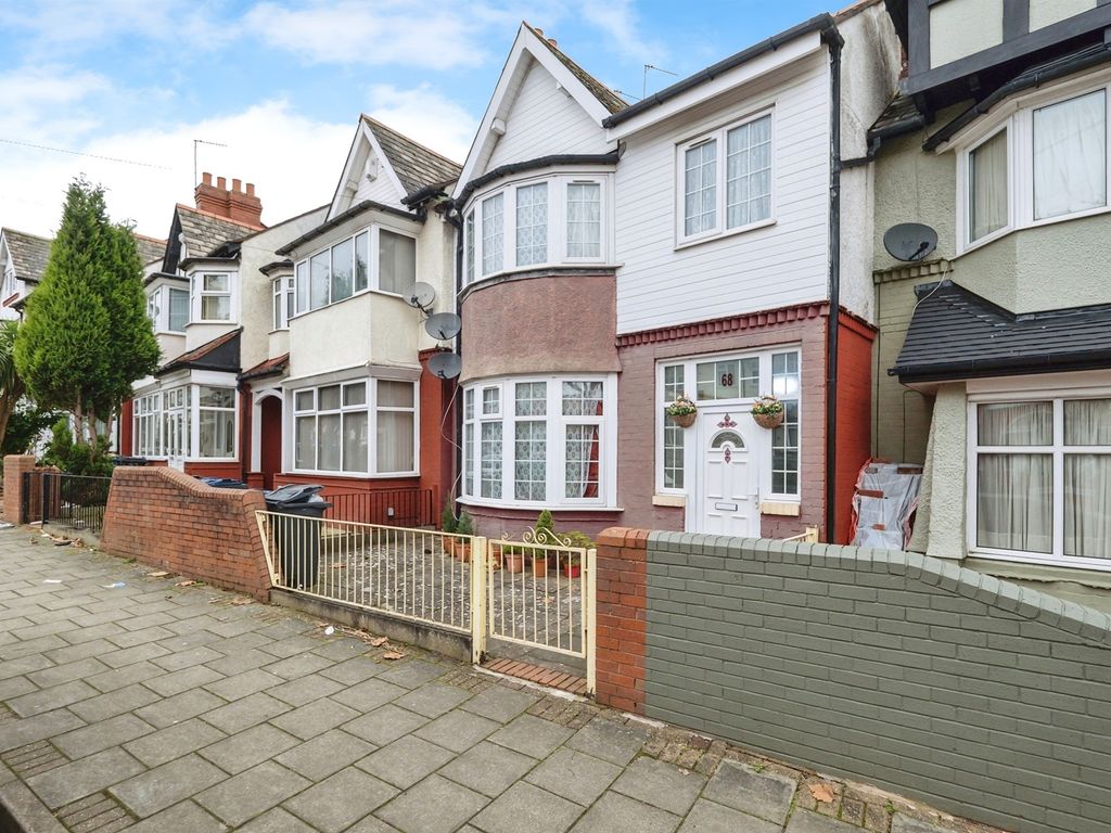3 bed terraced house for sale in Broughton Road, Handsworth, Birmingham
