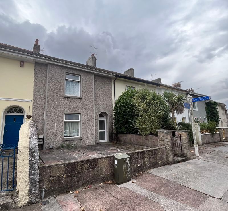 3 bed terraced house for sale in North Road West, Stonehouse, Plymouth