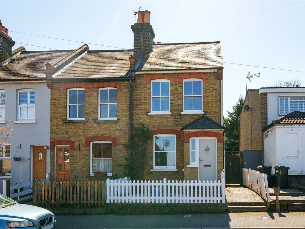 2 bed end terrace house for sale in Lakes Road, Keston BR2 Zoopla
