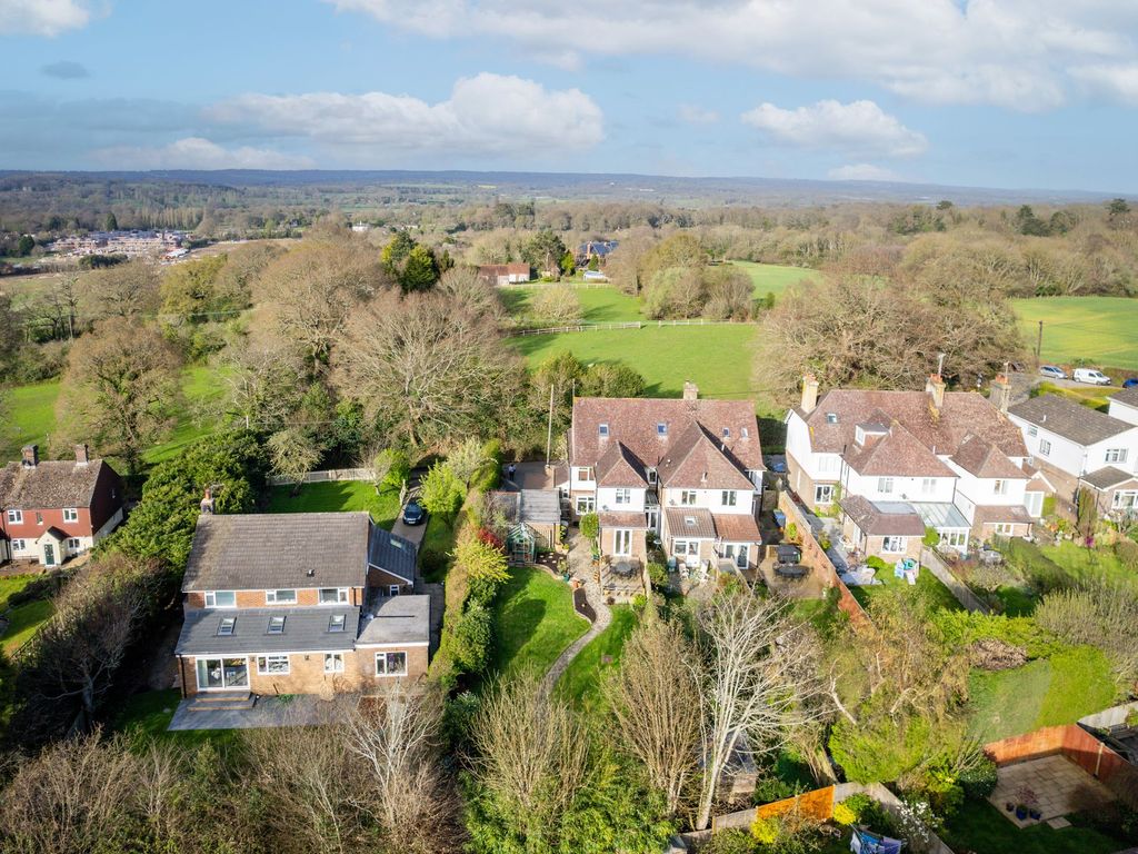 5 bed terraced house for sale in Lyoth Lane, Lindfield RH16, £725,000