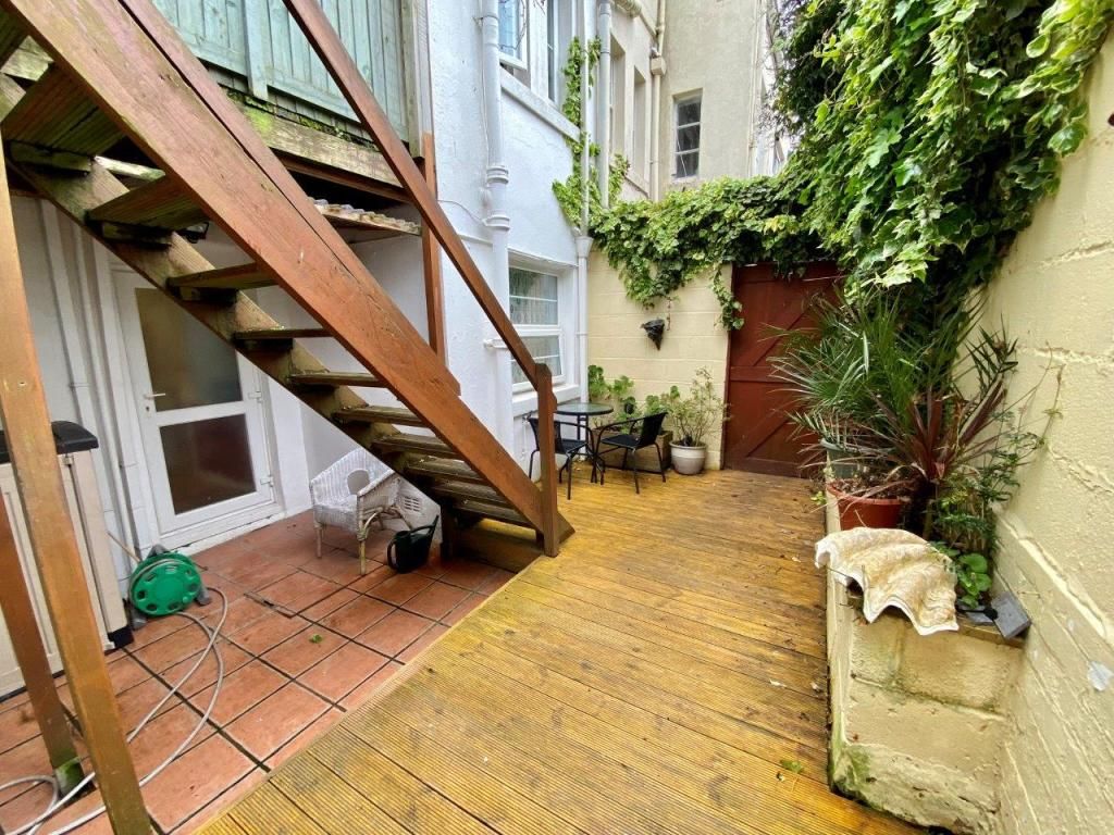 1 bed flat to rent in Lisburne Square, Torquay TQ1 Zoopla