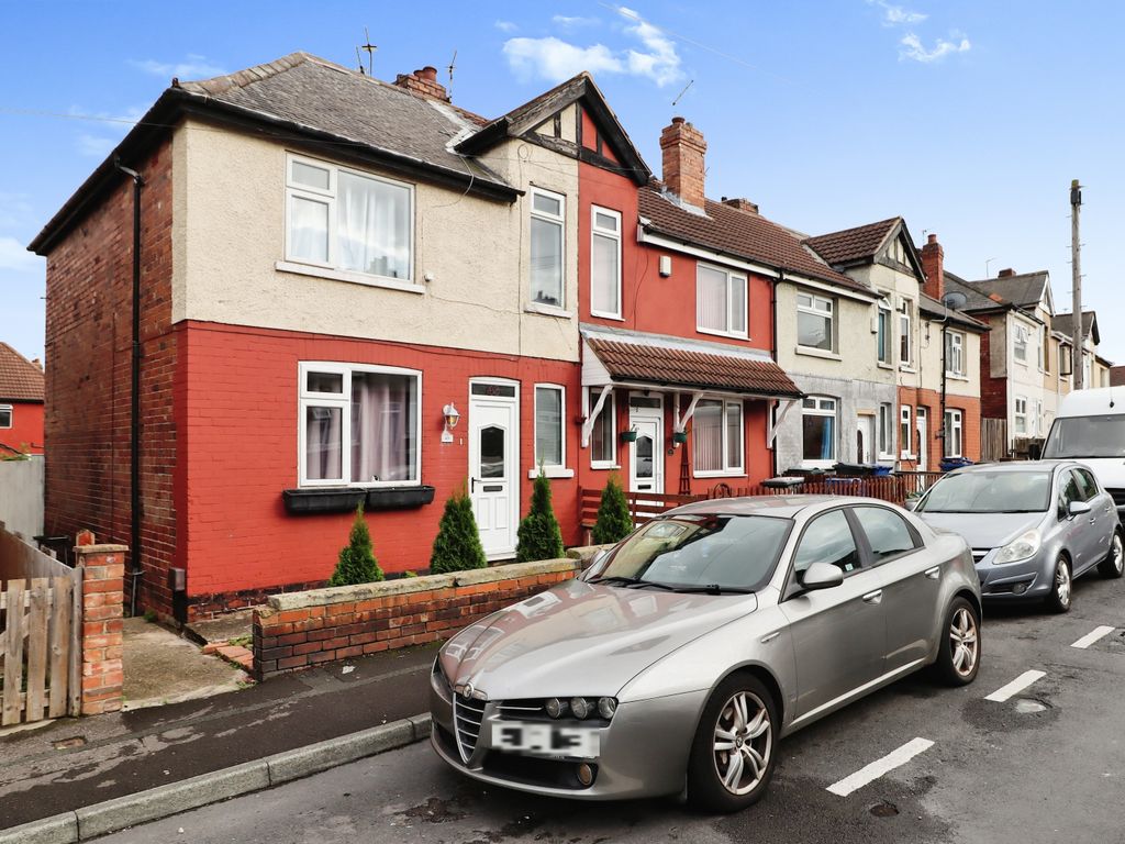 3 bed semidetached house for sale in Dukes Crescent, Doncaster DN12, £