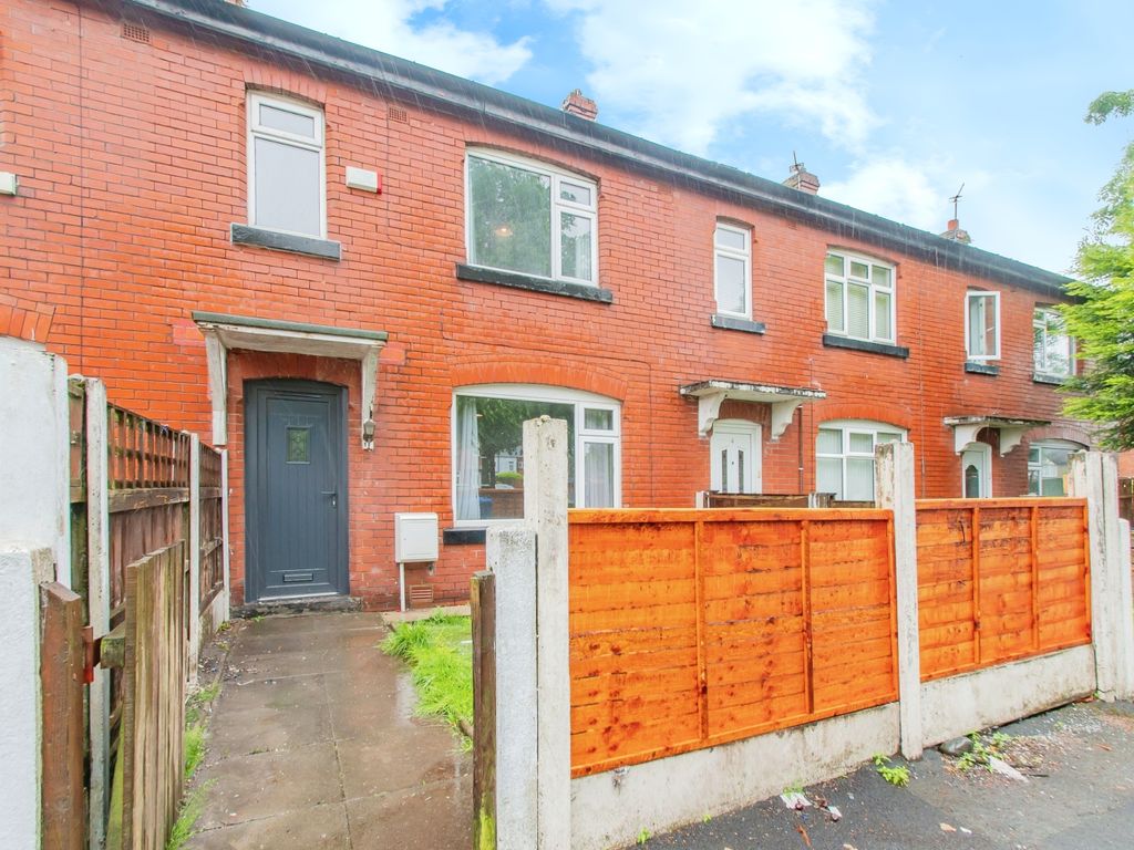 3 bed semidetached house for sale in Central Avenue, Worsley