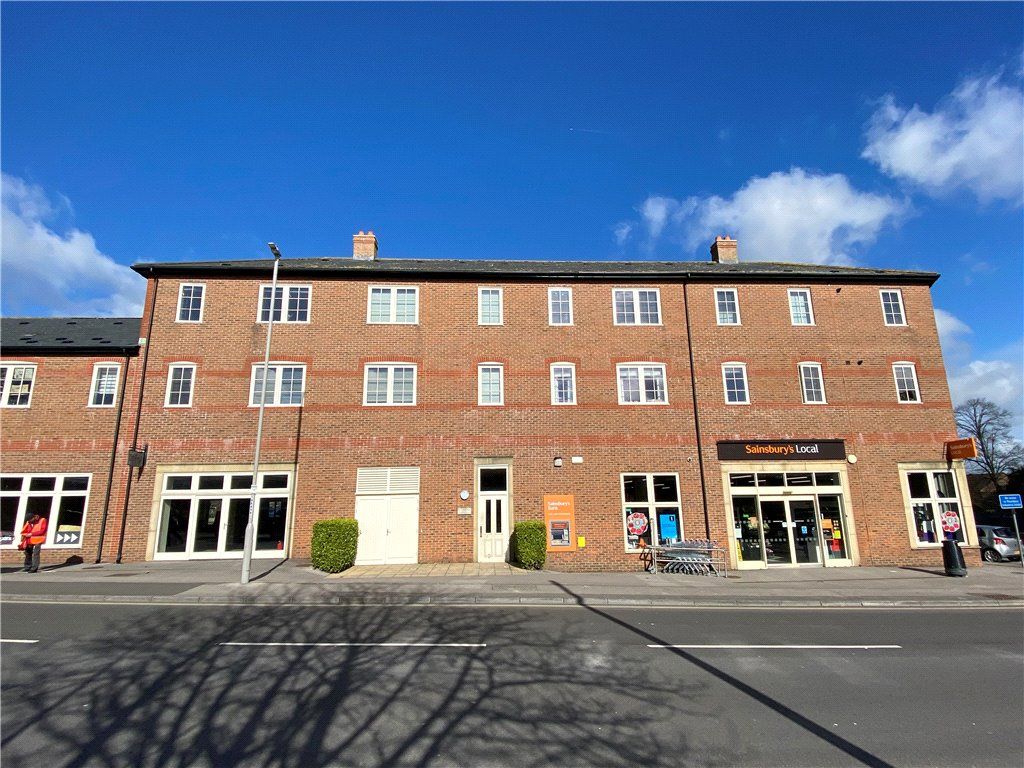 1 bed flat to rent in St Martins Place, Bridport Road, Dorchester