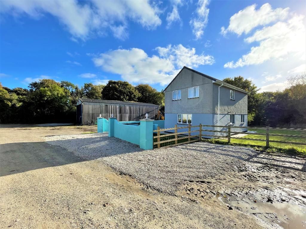3 bed detached house for sale in Bosparva Lane, Leedstown, Cornwall
