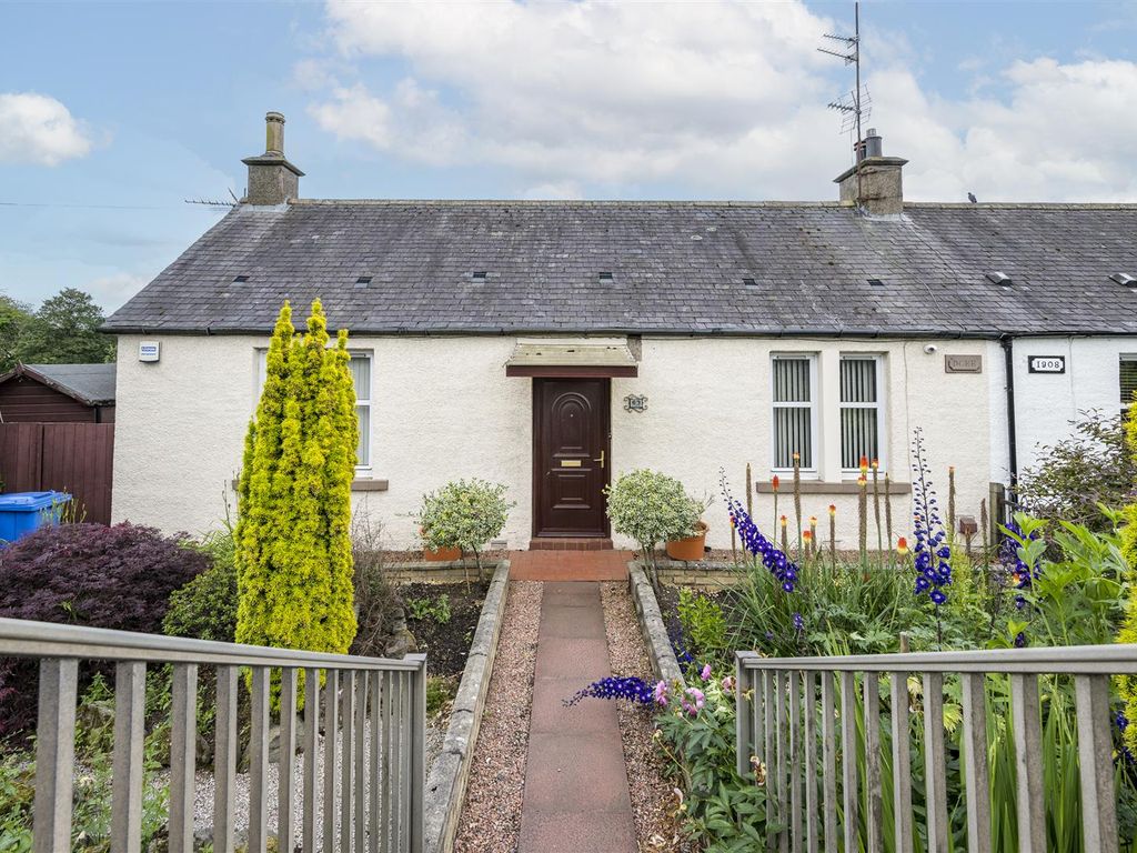 2 bed detached bungalow for sale in Old Glamis Road, Dundee DD3, £159,000 Zoopla
