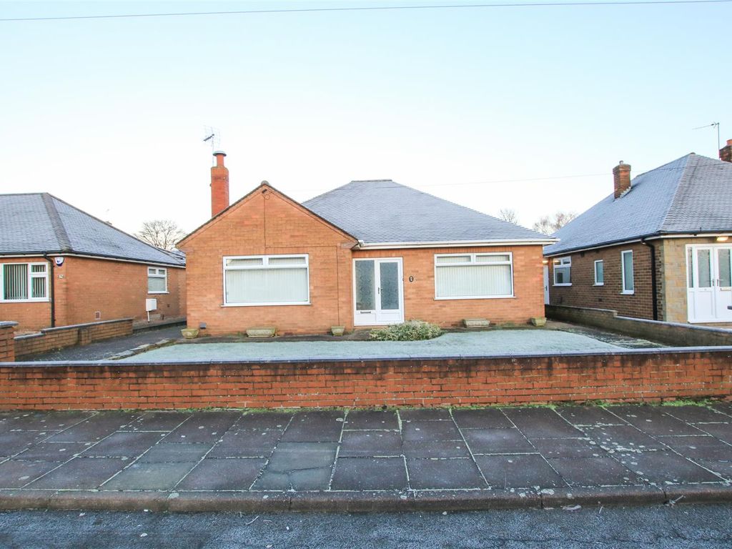 2 bed detached bungalow for sale in Greenleafe Avenue, Wheatley Hills