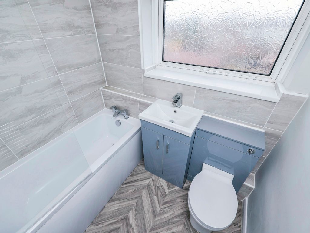 3 bed semidetached house for sale in Wembley Road, Arnold NG5, £