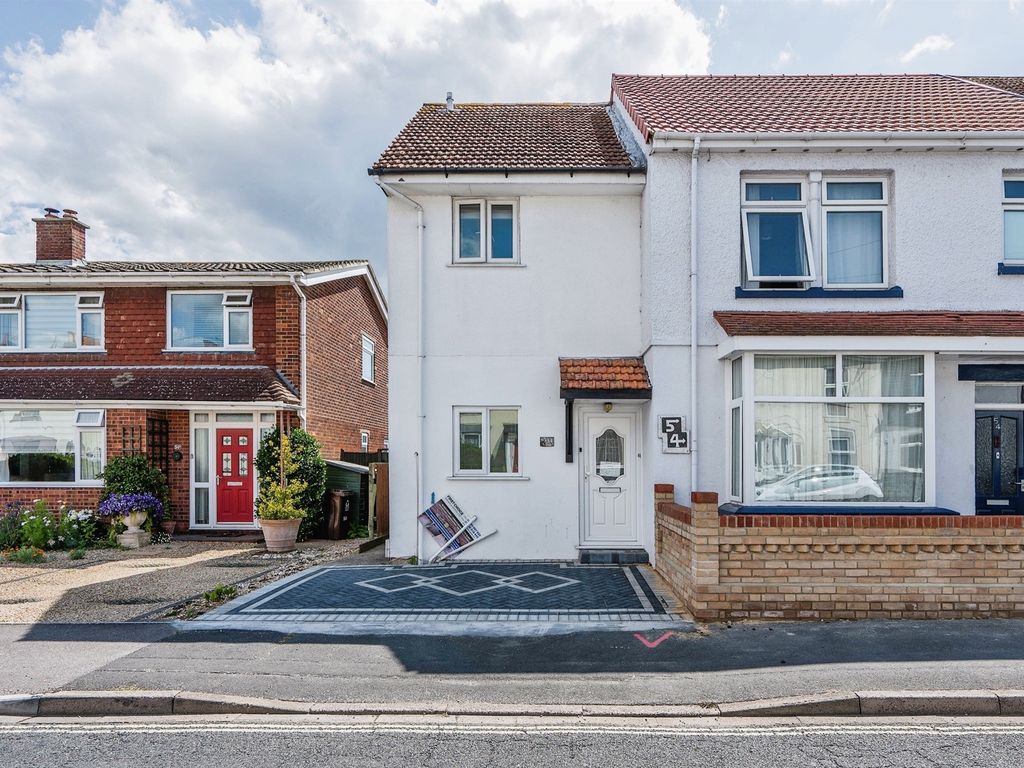 2 bed end terrace house for sale in Melville Road, Gosport PO12 Zoopla