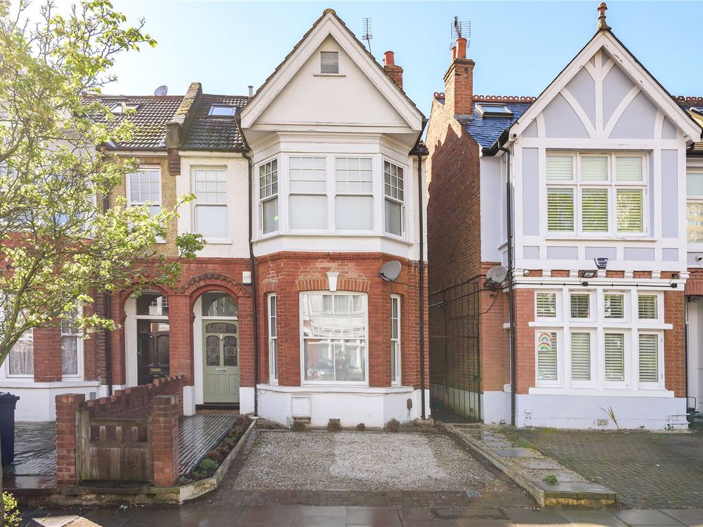 Chatsworth Gardens, Acton W3