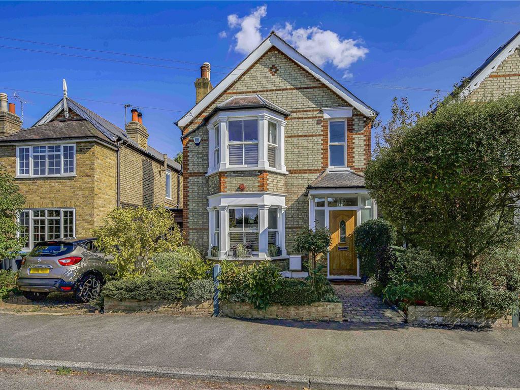 3 bed detached house for sale in Elm Road, New Malden KT3, £1,075,000