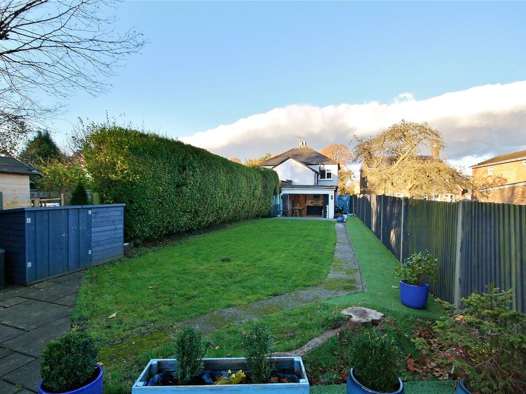 2 bed semidetached house for sale in Connaught Road, Brookwood, Woking