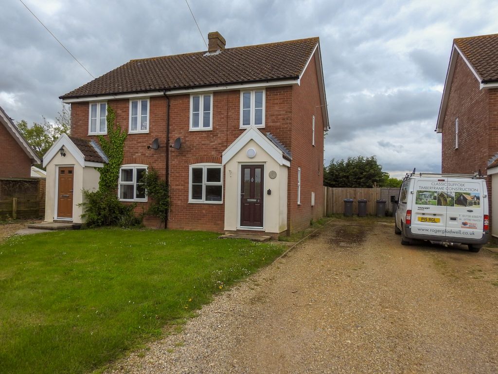 3 bed semidetached house for sale in Meadow Walk, Benhall, Saxmundham