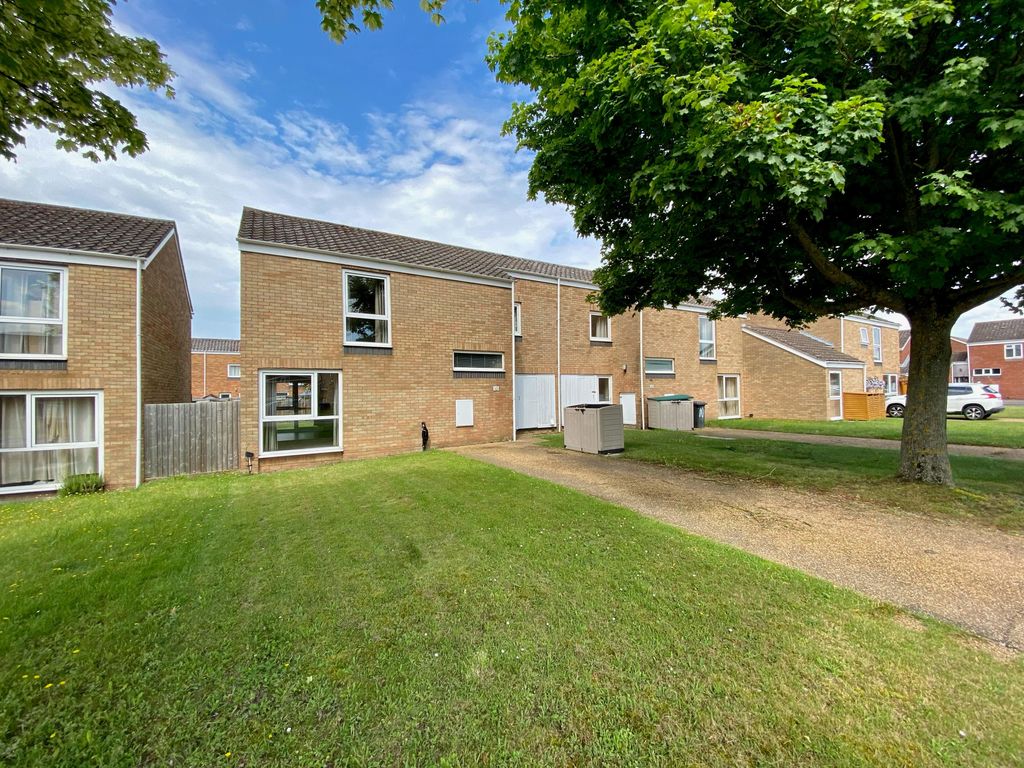 3 bed property to rent in Chestnut Way, RAF Lakenheath, Brandon IP27, £