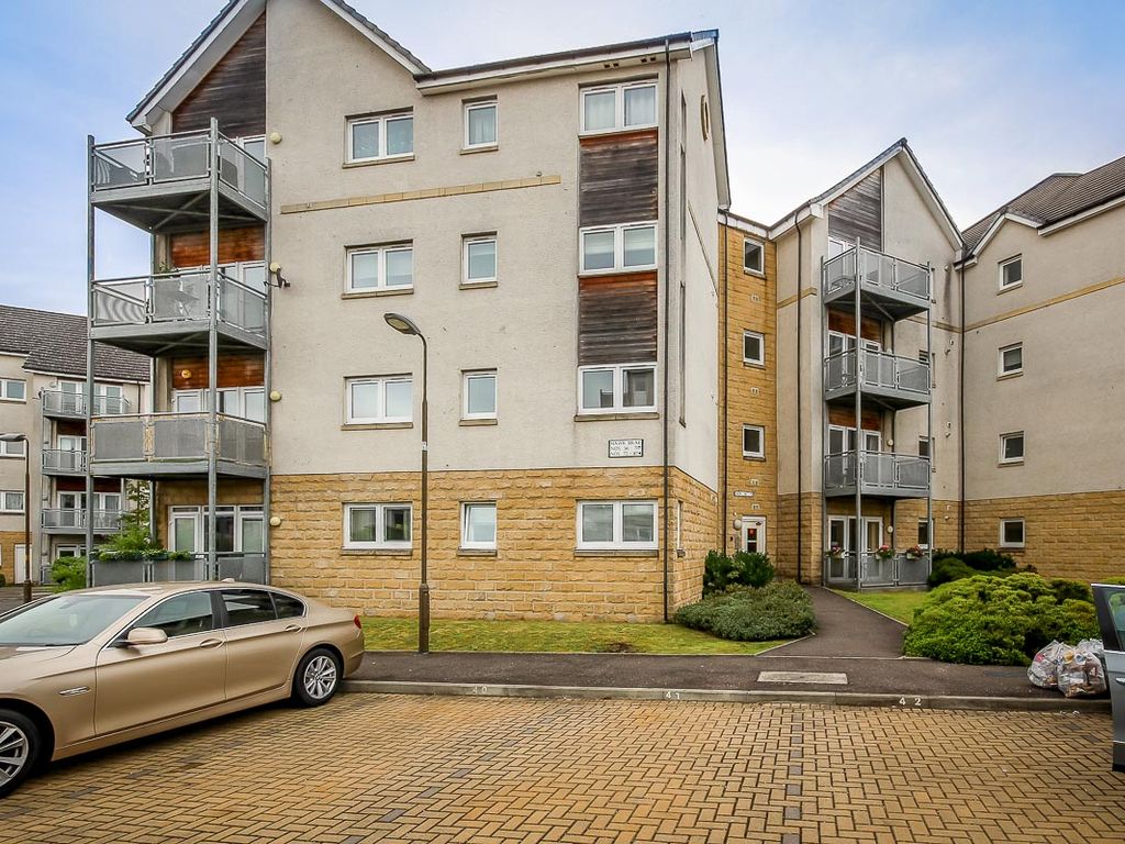2 bed flat to rent in Hawk Brae, Livingston EH54, £800 pcm Zoopla