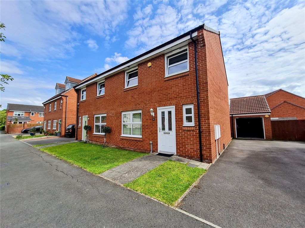 3 bed semidetached house for sale in Skerne Way, Darlington, Durham DL2, £135,000 Zoopla